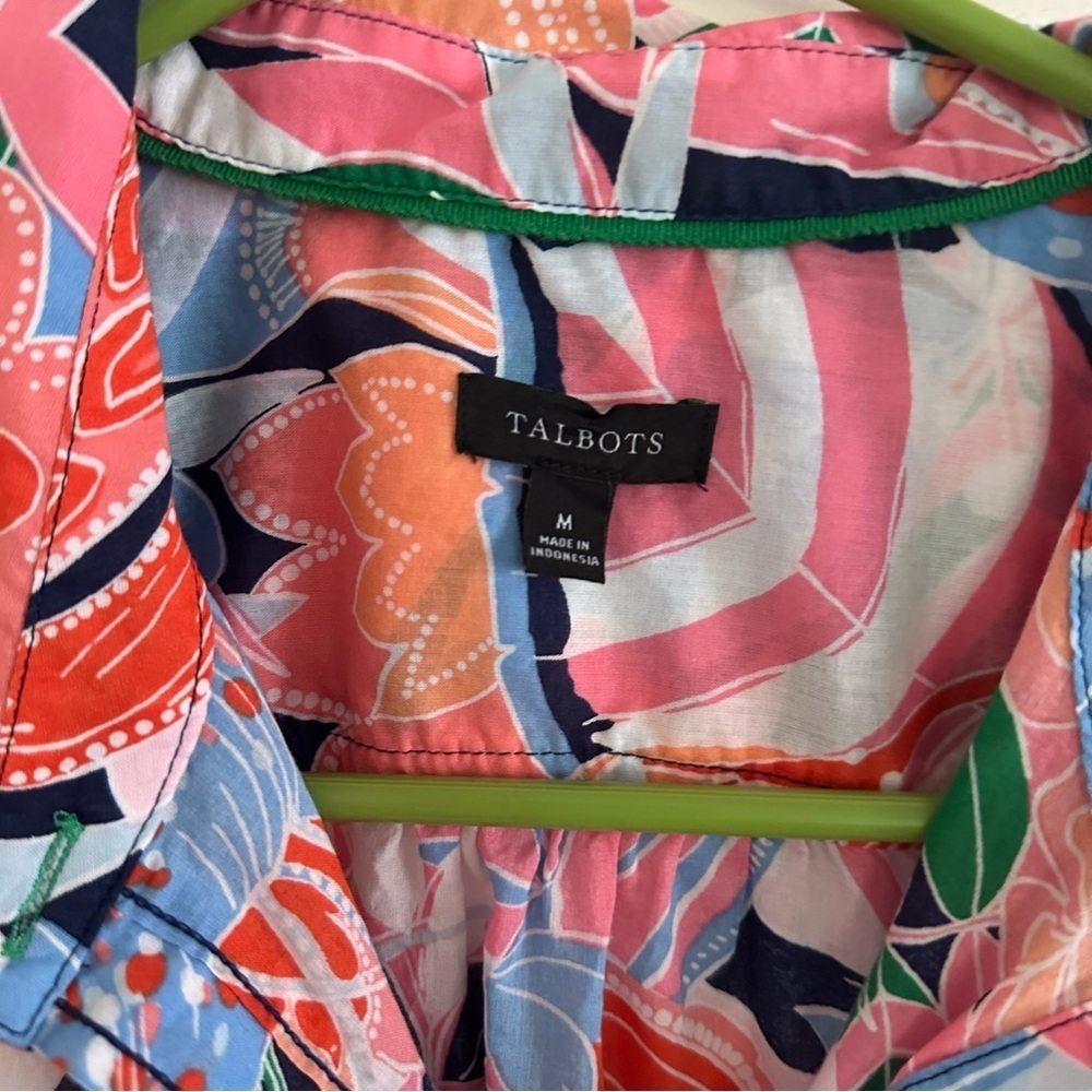 Talbots Cotton Light Weight  Button Down Shirt Size M Bright Floral Tropical - Picture 2 of 5